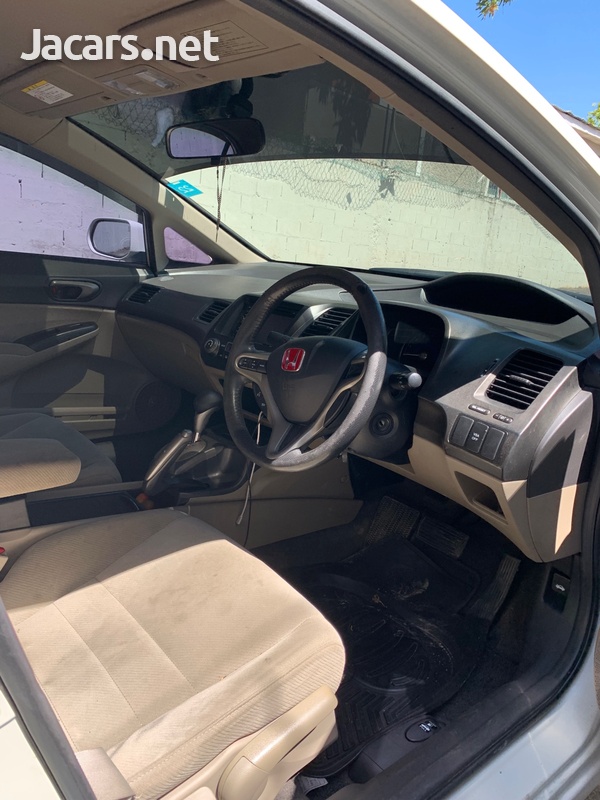 Honda Civic 1,8L 2008-7