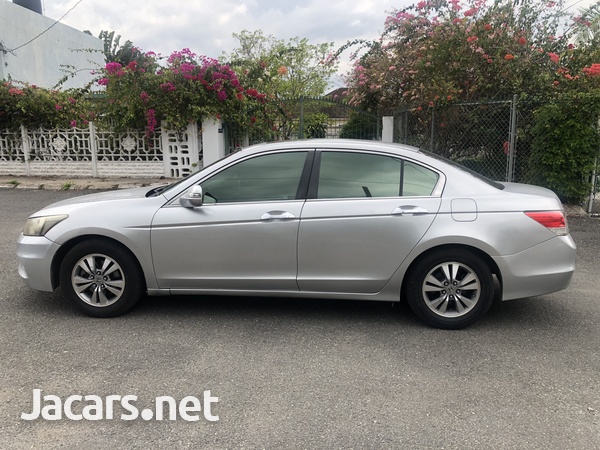 Honda Accord 2,0L 2011-5