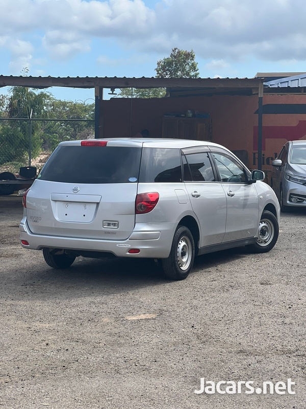 Nissan AD Wagon 1,5L 2017-6