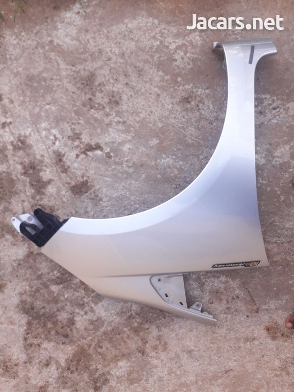 Honda Fit fender-1