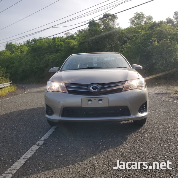 Toyota Axio 1,5L 2013-8