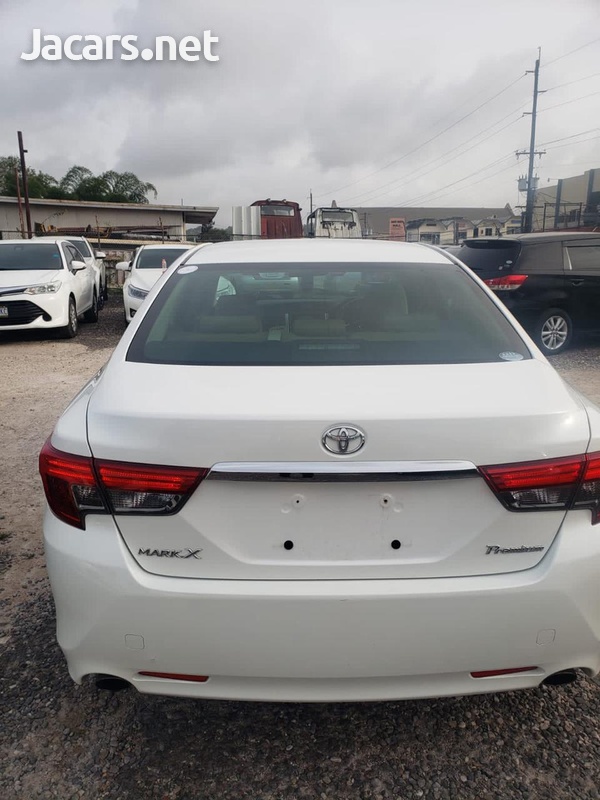 Toyota Mark X 2,5L 2013-3