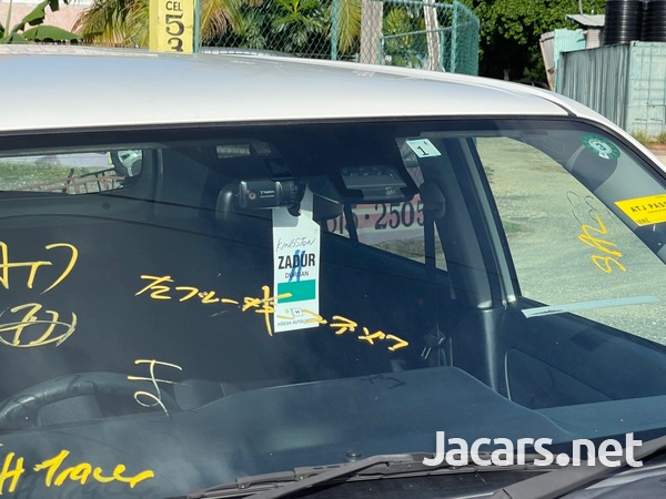 Toyota Probox 1,5L 2017-10