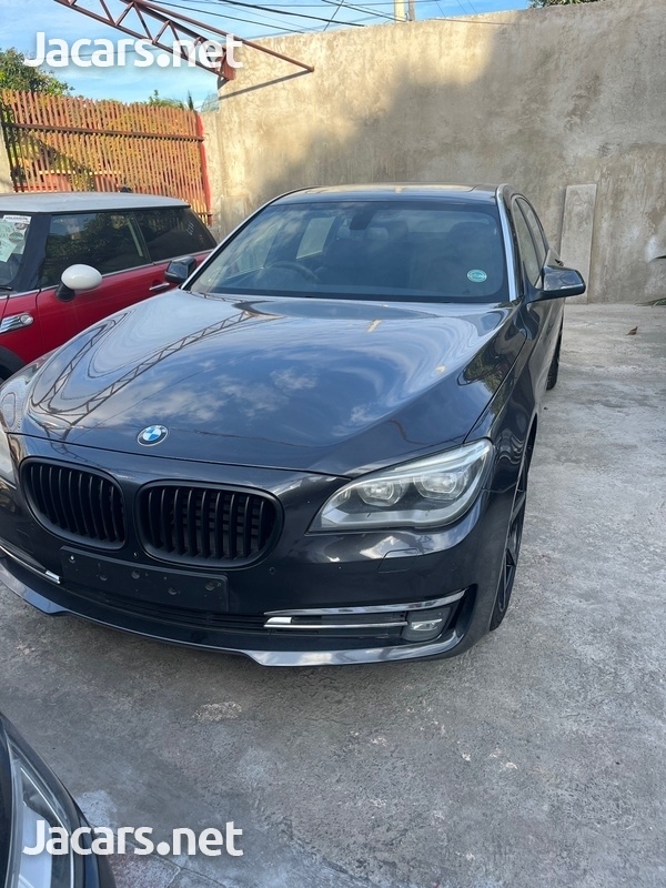 BMW 7-Series 3,5L 2014-3