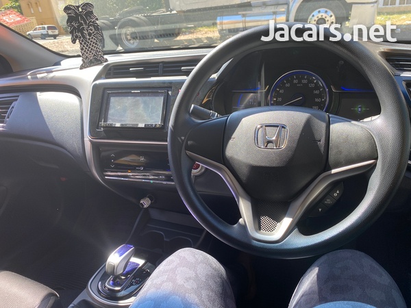 Honda Grace 1,5L 2015-5