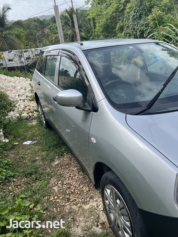 Nissan AD Wagon 1,5L 2015-6