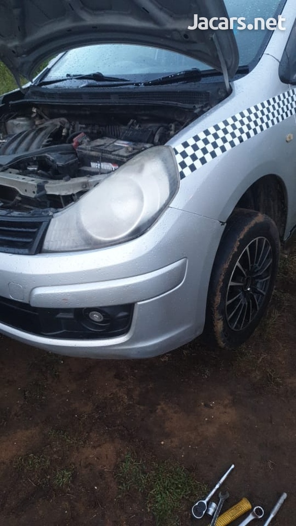 Nissan AD Expert 1,5L 2011-3