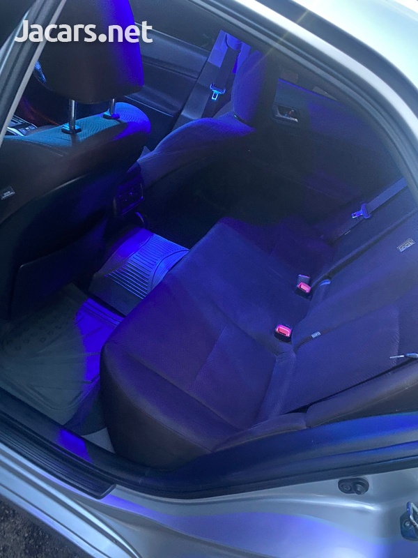 Toyota Mark X 2,5L 2014-13