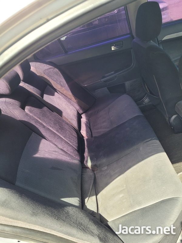 Mitsubishi Galant Fortis 2,0L 2009-7