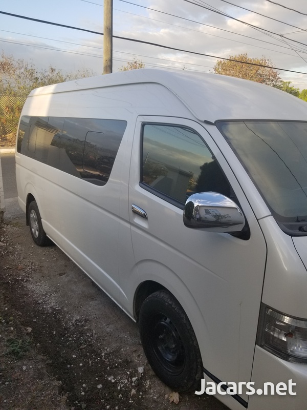Toyota Hiace 2,7L 2016-4