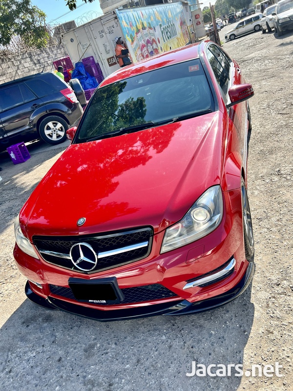 Mercedes-Benz C-Class 1,8L 2012-3