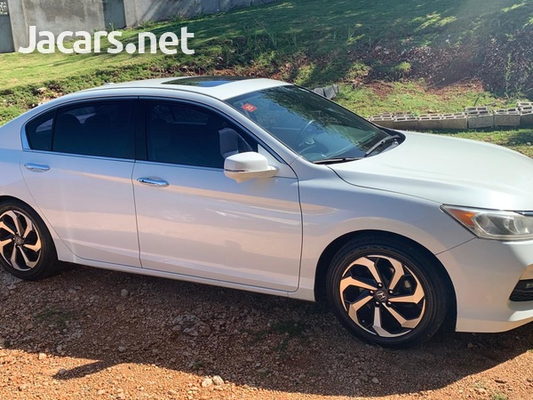 Honda Accord 2,5L 2017-3