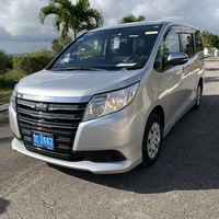 Toyota Noah 2,0L 2016 Toyota Noah 2,0L 2016