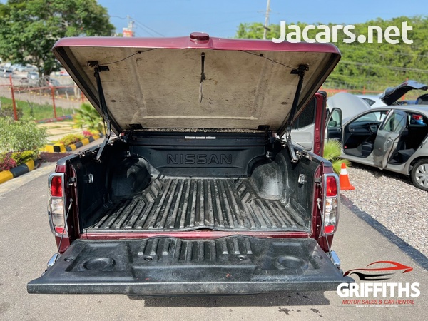 Nissan Navara 2,5L 2009-5