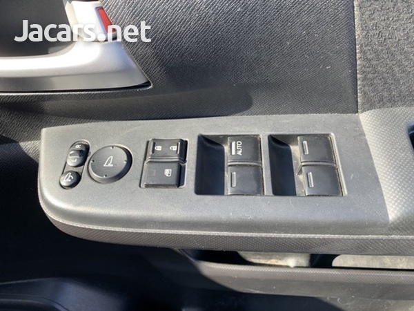 Honda Stepwgn Spada 2,0L 2012-10