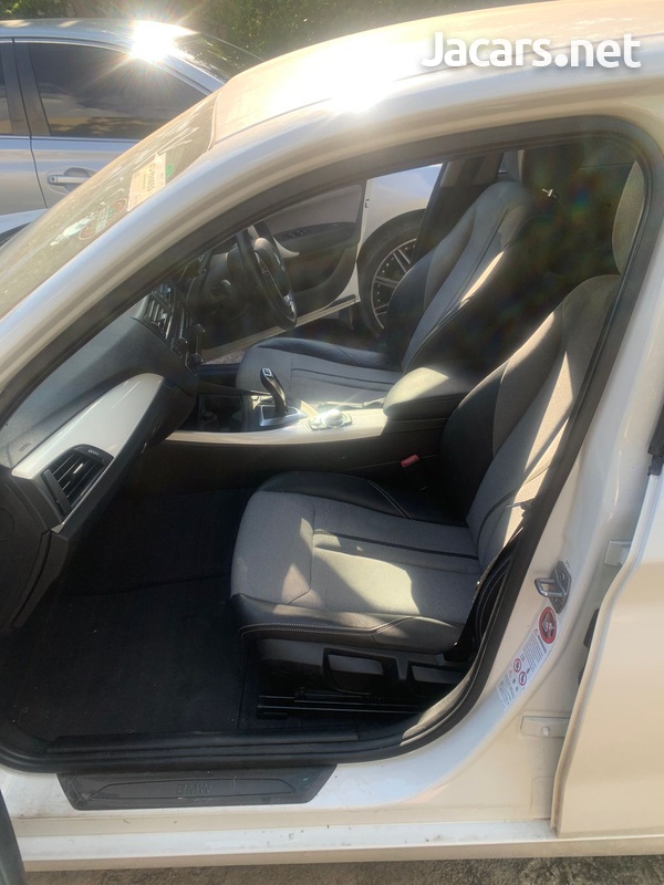 BMW 1-Series 1,6L 2013-7