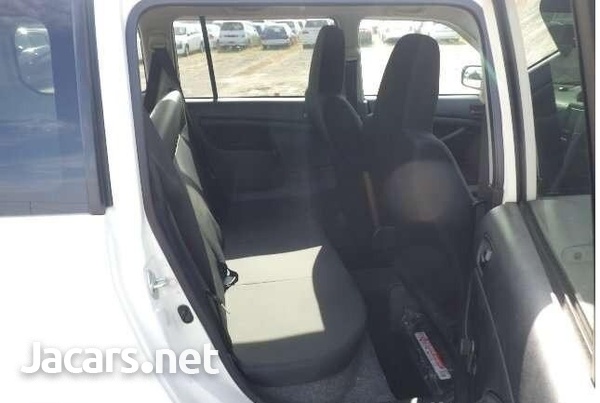 Toyota Probox 1,5L 2016-10