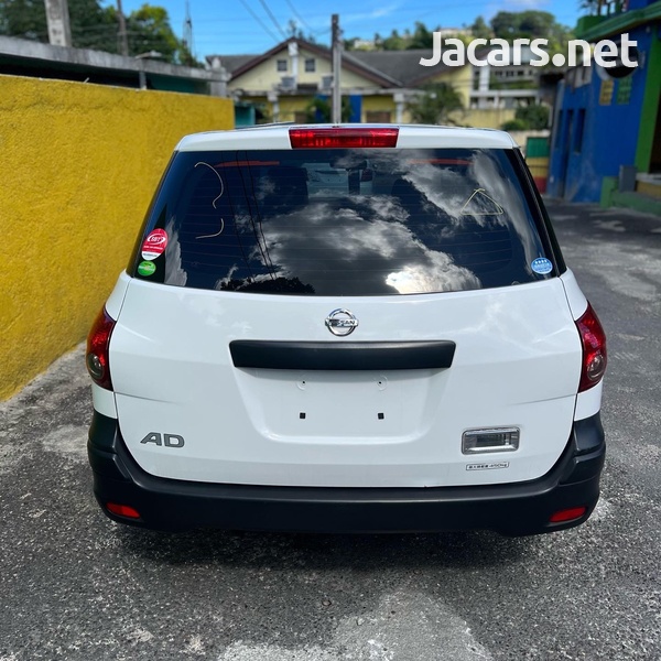 Nissan AD Wagon 1,5L 2016-9