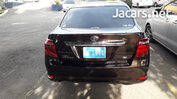 Toyota Axio 1,5L 2015-3