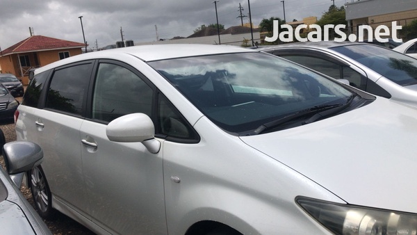 Toyota Wish 1,8L 2012-5