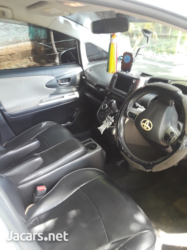 Toyota Wish 1,8L 2009-3
