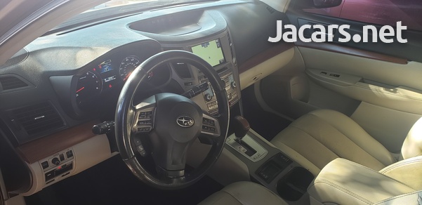 Subaru Outback 2,5L 2013-4