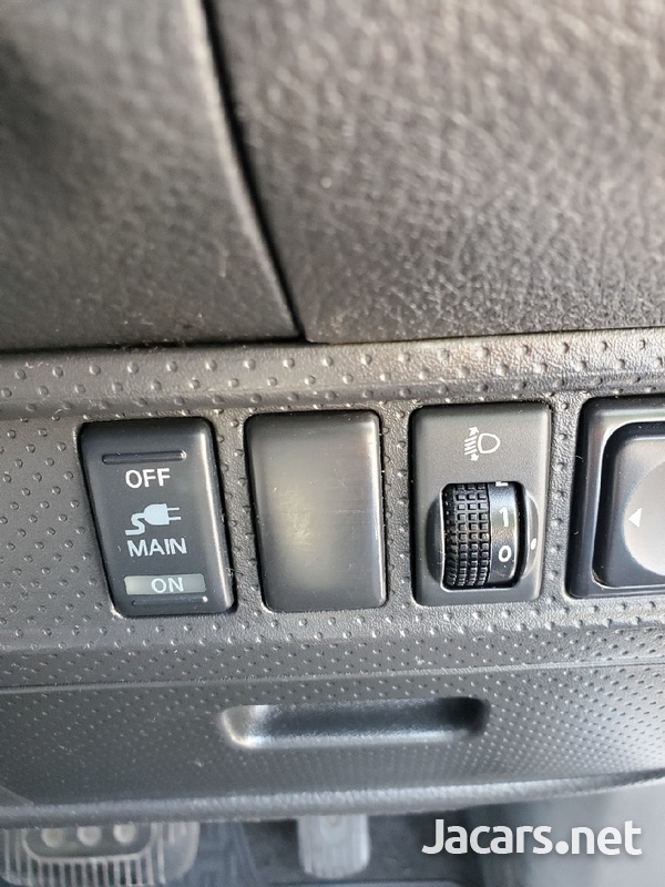 Nissan AD Wagon 1,8L 2016-7