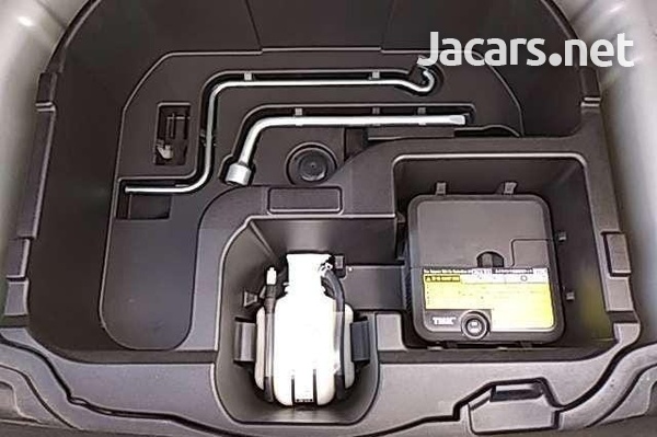 Toyota Succeed 1,5L 2017-4