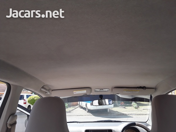 Toyota Passo 1,0L 2013-5