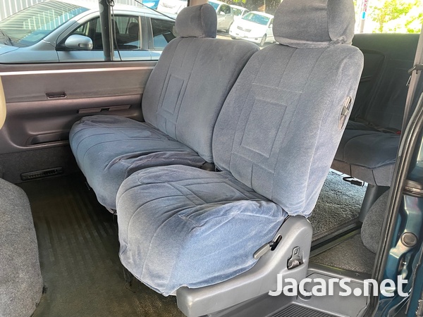 Toyota Hiace 3,0L 2002-7