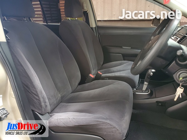 Nissan Tiida 1,5L 2010-7