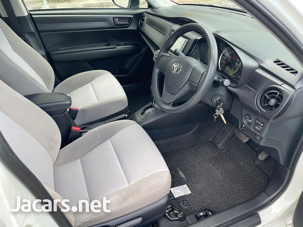 Toyota Axio 1,5L 2017-9