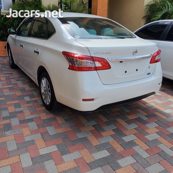Nissan Sylphy 1,8L 2013-5