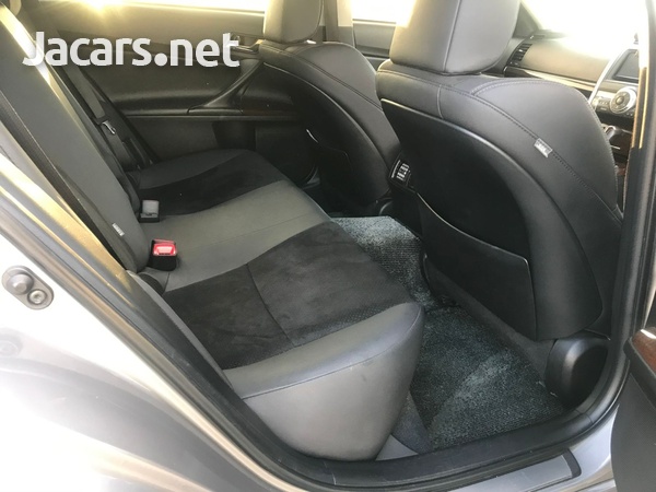 Toyota Mark X 2,5L 2015-5