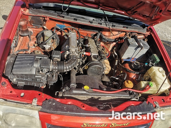 Suzuki Grand Vitara 2,0L 2003-8