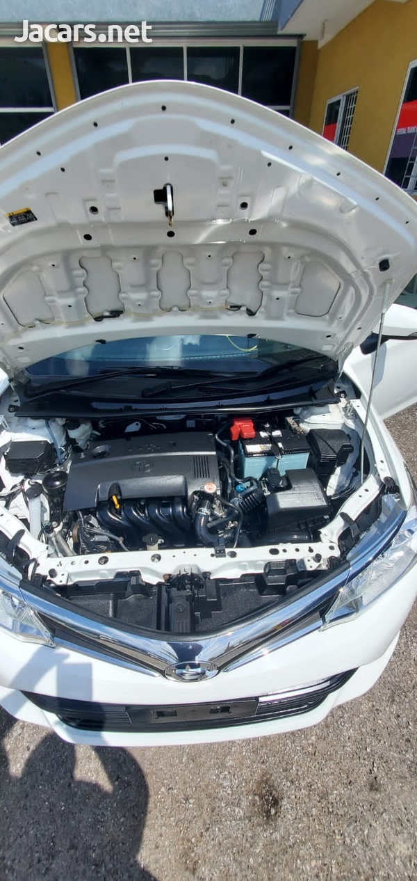 Toyota Fielder 1,5L 2017-10