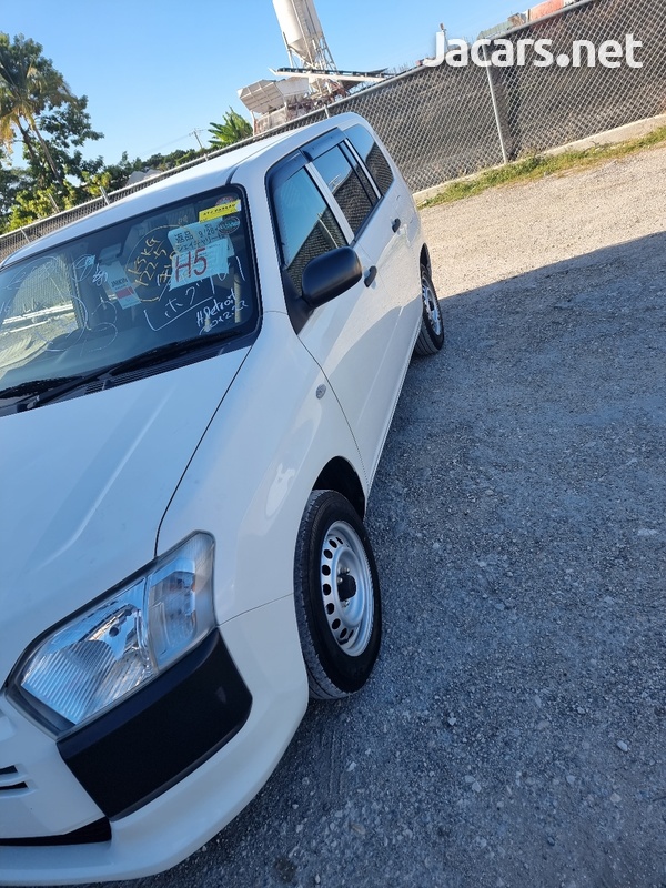 Toyota Probox 1,5L 2017-3