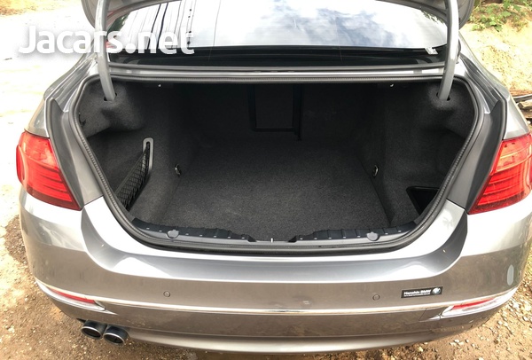 BMW 5-Series 2,0L 2016-12