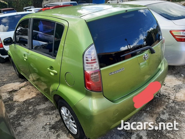 Toyota Passo 1,0L 2008-3