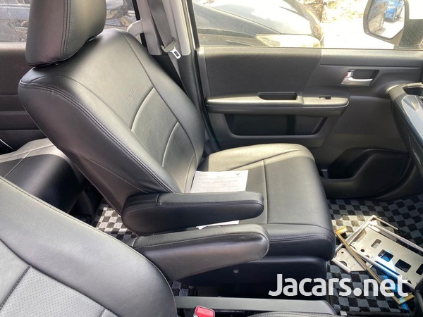 Honda Stepwgn Spada 2,0L 2014-2