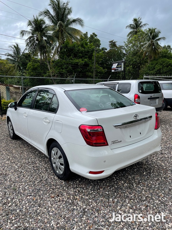 Toyota Axio 1,5L 2017-3