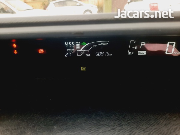 Toyota Aqua 1,5L 2017-7