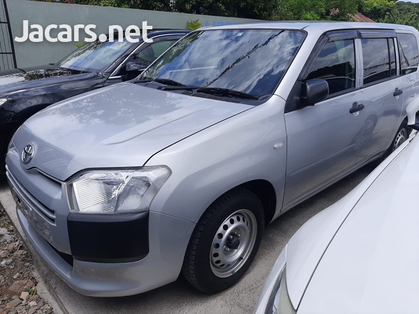 Toyota Probox 1,5L 2017-1