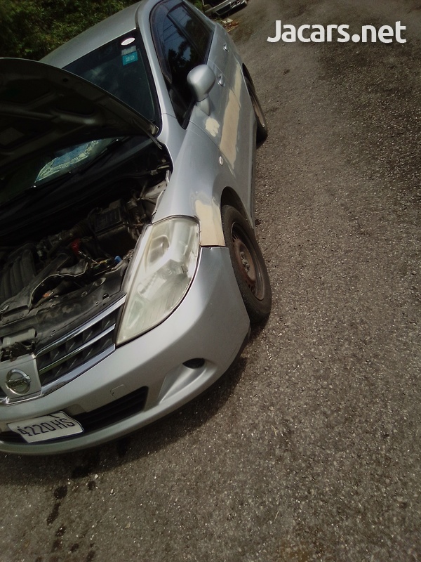 Nissan Tiida 1,2L 2011-1