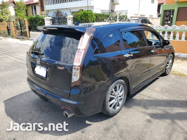 Honda Stream 1,8L 2012-5