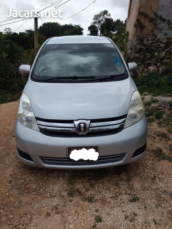 Toyota Isis 1,8L 2011-1
