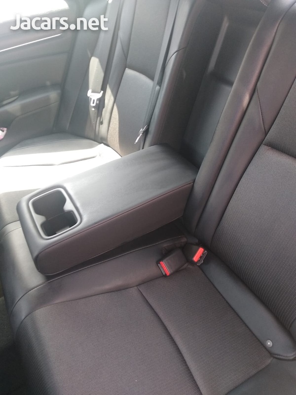 Honda Accord 1,5L 2020-6