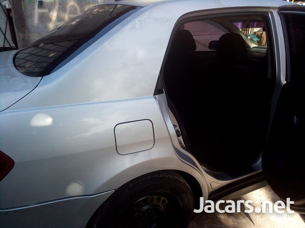 Nissan Tiida 1,5L 2011-4
