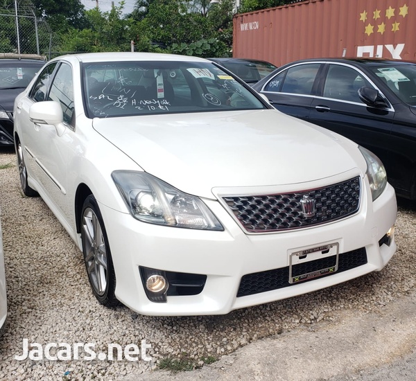 Toyota Crown 2,5L 2012-7
