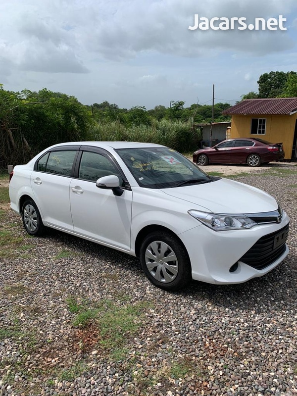 Toyota Axio 1,5L 2016-3